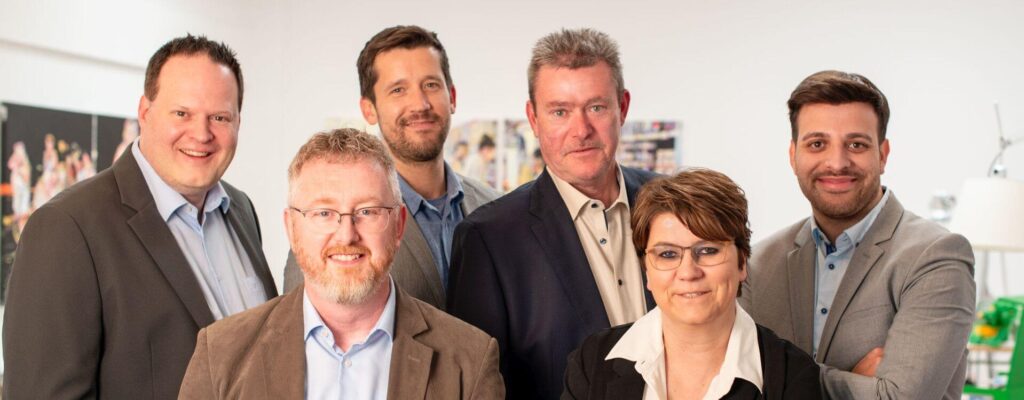 Auf dem Bild ist das Team Vertrieb der energie-BKK zu sehen, 1 Frau und 5 Herren